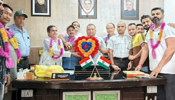 कांग्रेस का दामन
