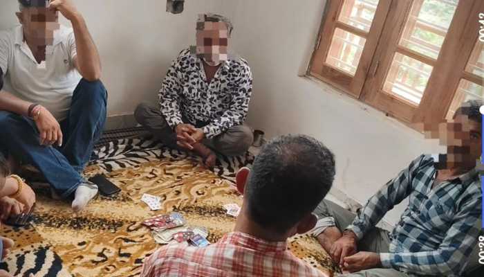 जुआ खेलते धरे गए